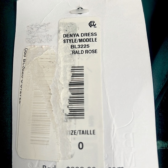 𝐍𝐖𝐓 𝐁𝐚𝐝𝐠𝐥𝐞𝐲 𝐌𝐢𝐬𝐜𝐡𝐤𝐚 𝐋𝐚𝐜𝐞 𝐚𝐧𝐝 𝐒𝐞𝐪𝐮𝐢𝐧 𝐃𝐫𝐞𝐬𝐬 - Picture 3 of 3